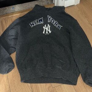 New York Yankees Gray Sweatshirt